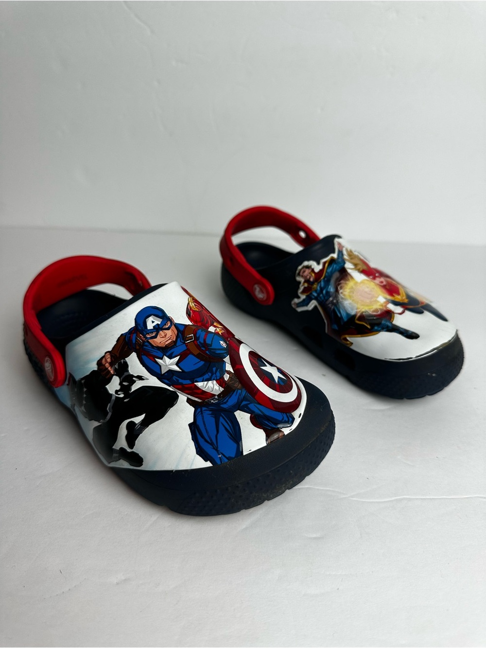 Crocs Marvel Avengers Clogs Junior Size 1 Shoes Captain Marvel Navy Patch Clog